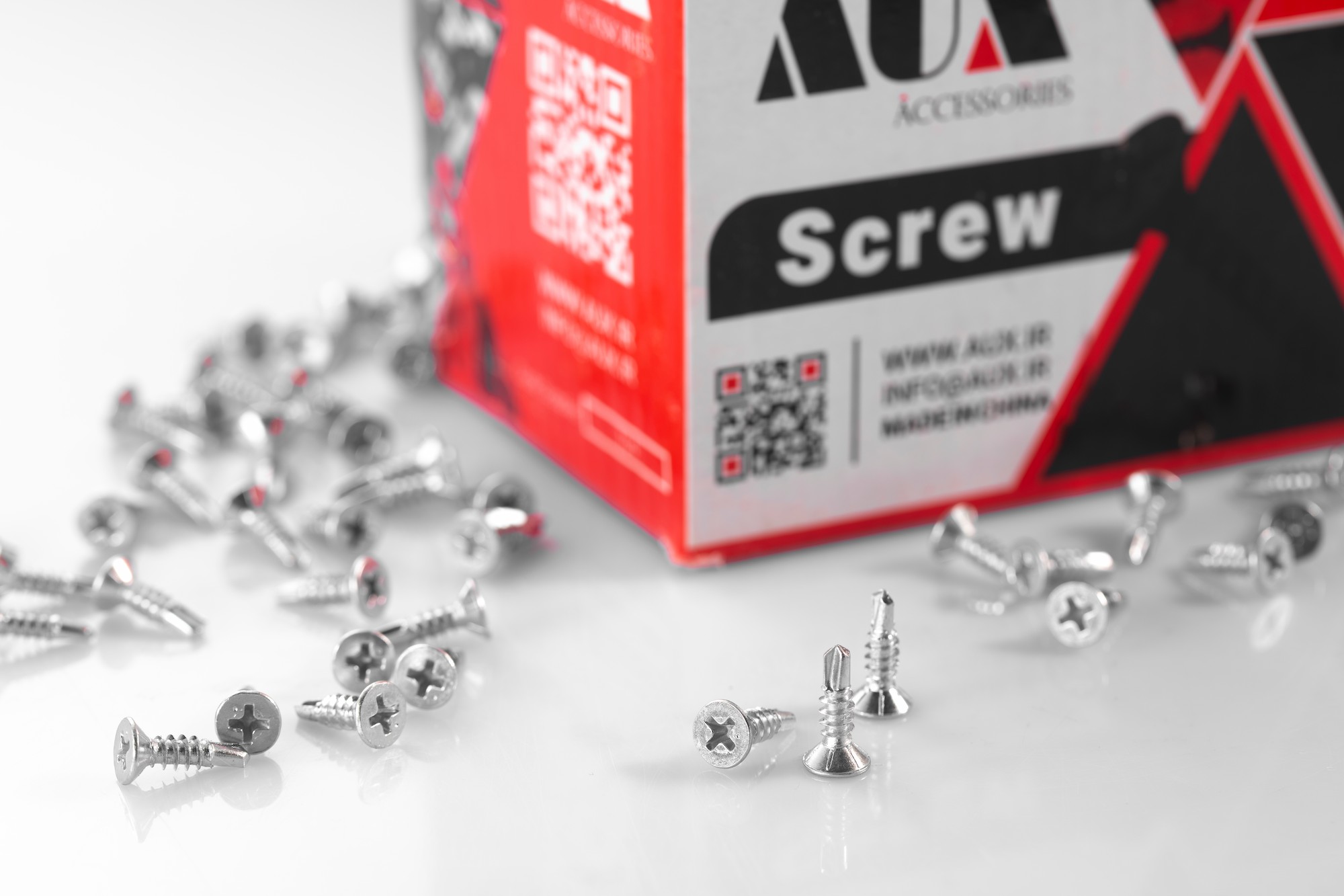 ‏پیچ‏ ‏سرمته‏ ‏ساده‏ ‎4*16‎ ‏کروم‏ ‏براق‏ ‎AUX‎